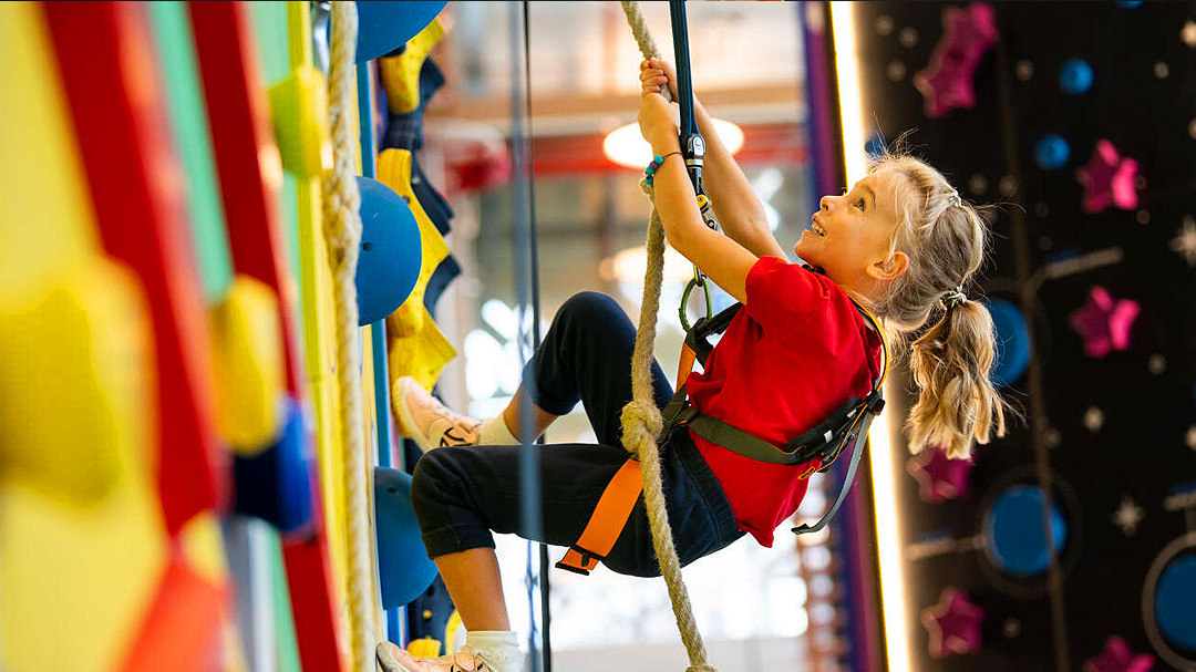 Escalade enfants en salle